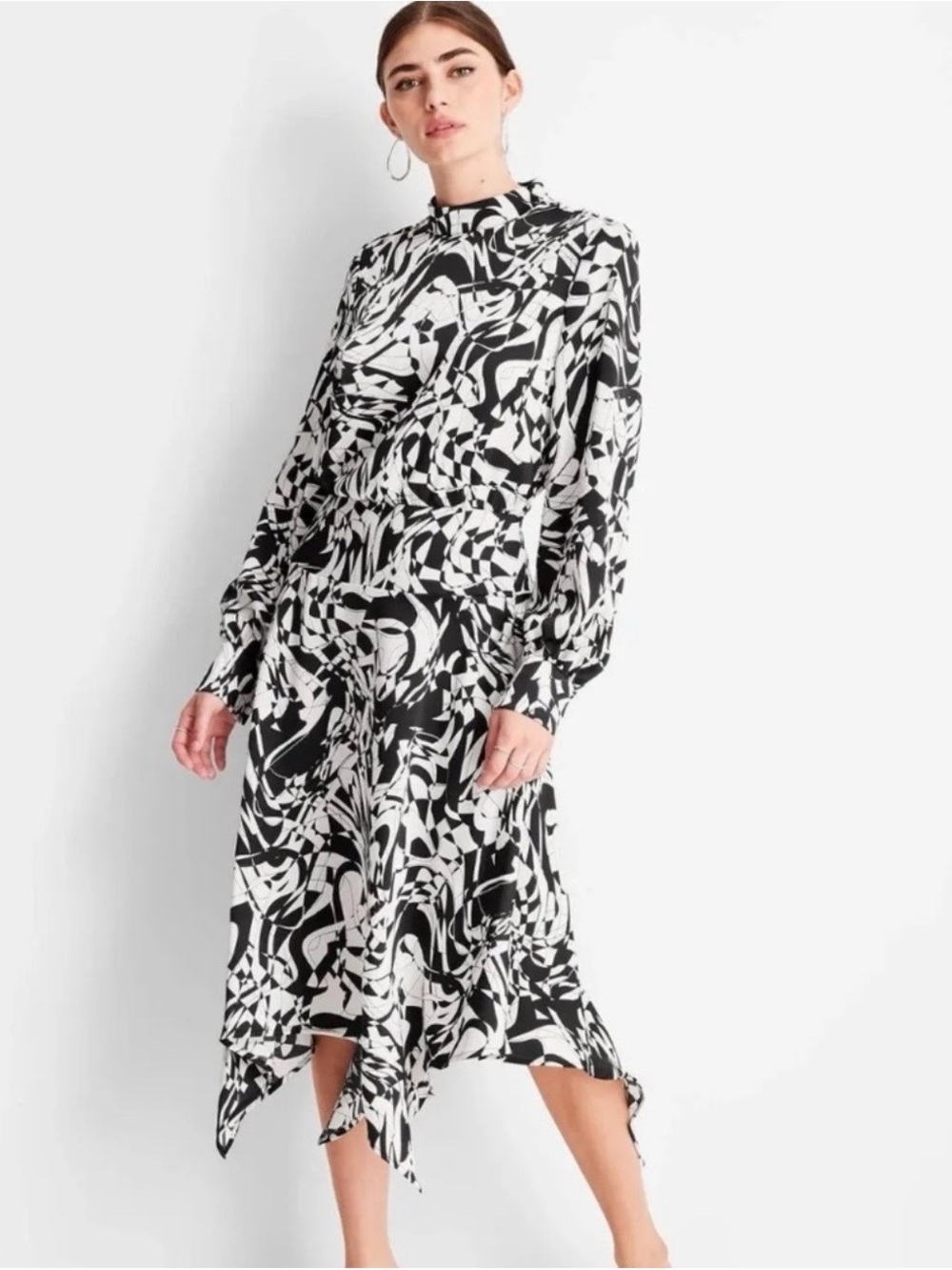 Black & White Abstract Print Long Sleeve Midi Dress